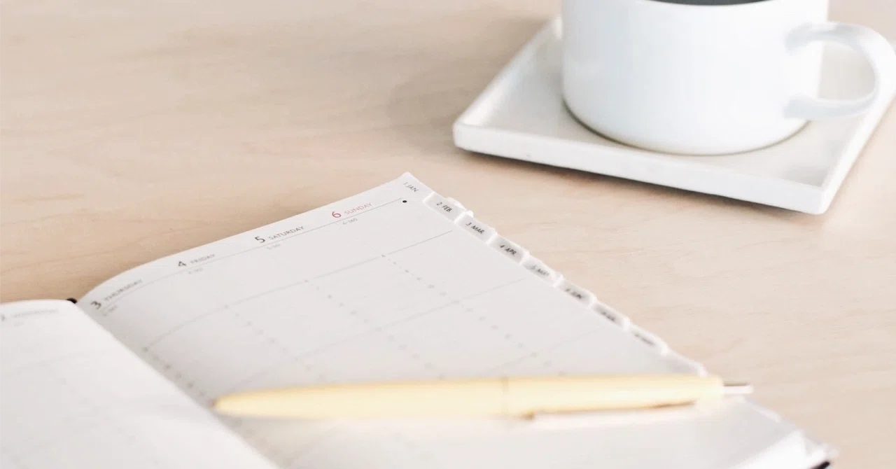 Organize your work and life with just one planner! Writing things down ...