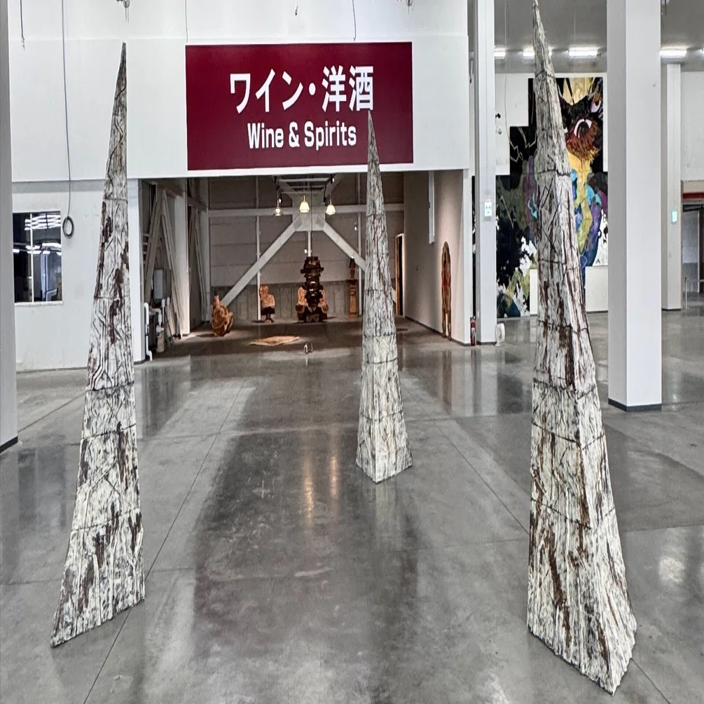 スーパーマーケットの〝廃墟〟に出現した多摩美のアート｜多摩美術大学