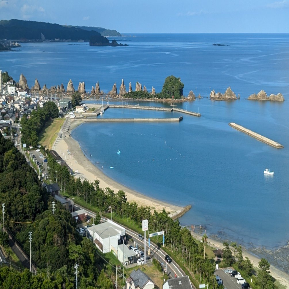 立体絵画の「海岸に並ぶ、日の出の橋杭岩」 立体絵画の「海岸に並ぶ