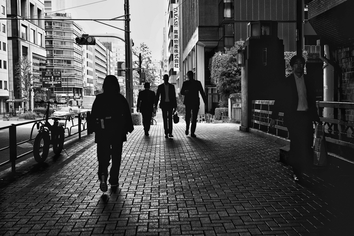 色彩からの解放〜モノクロ｜🅣ⓄⓀⓎⓄ Ⓢ🅣ⓇⒺⒺ🅣 🄿🄸🅇