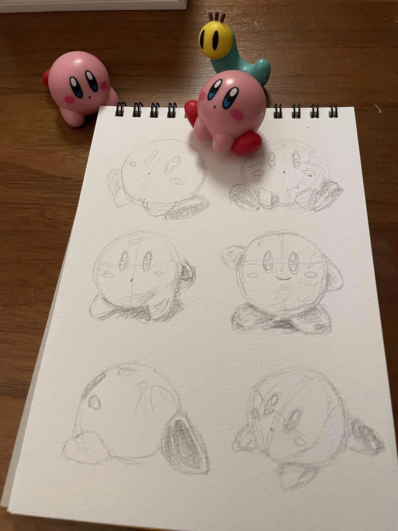 カービィを描いてみる。スケッチ練習中🎨｜猫森こうめ
