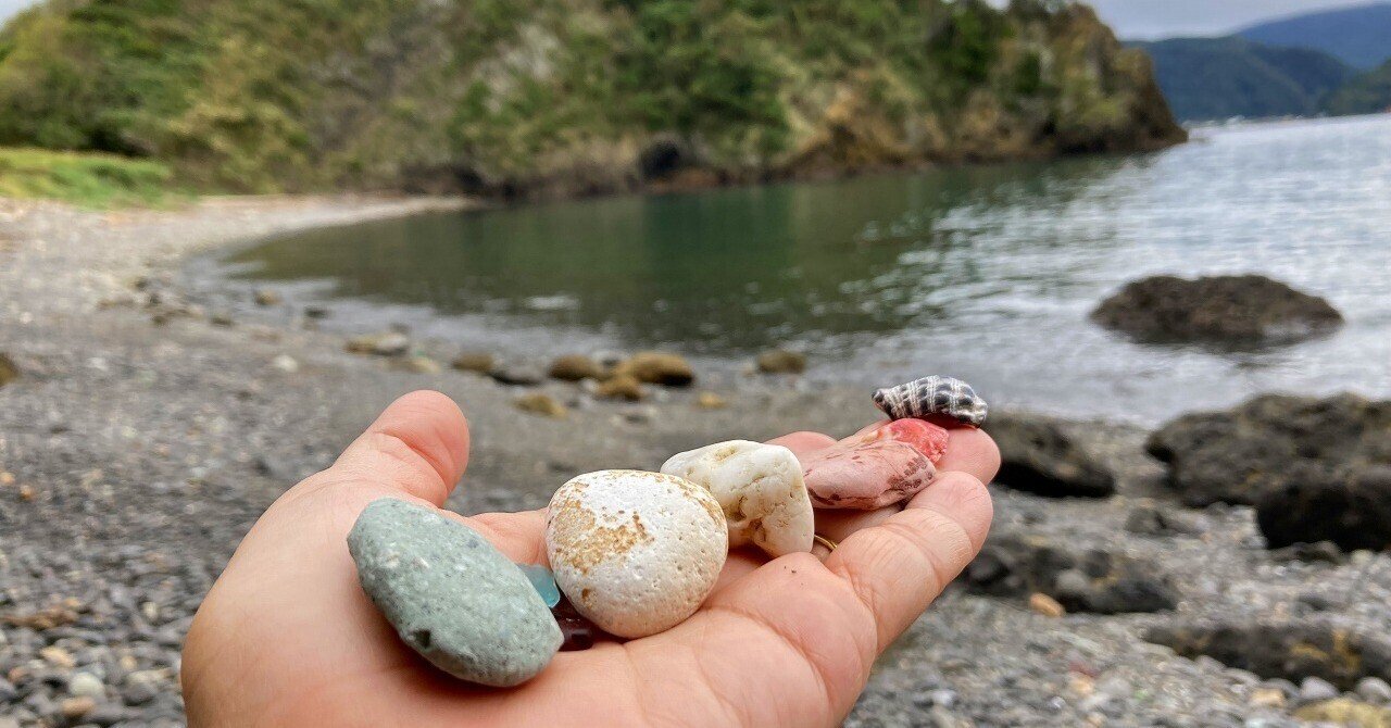 陶片にシーグラスに貝殻に…意外と拾える？！西伊豆・安城海岸で