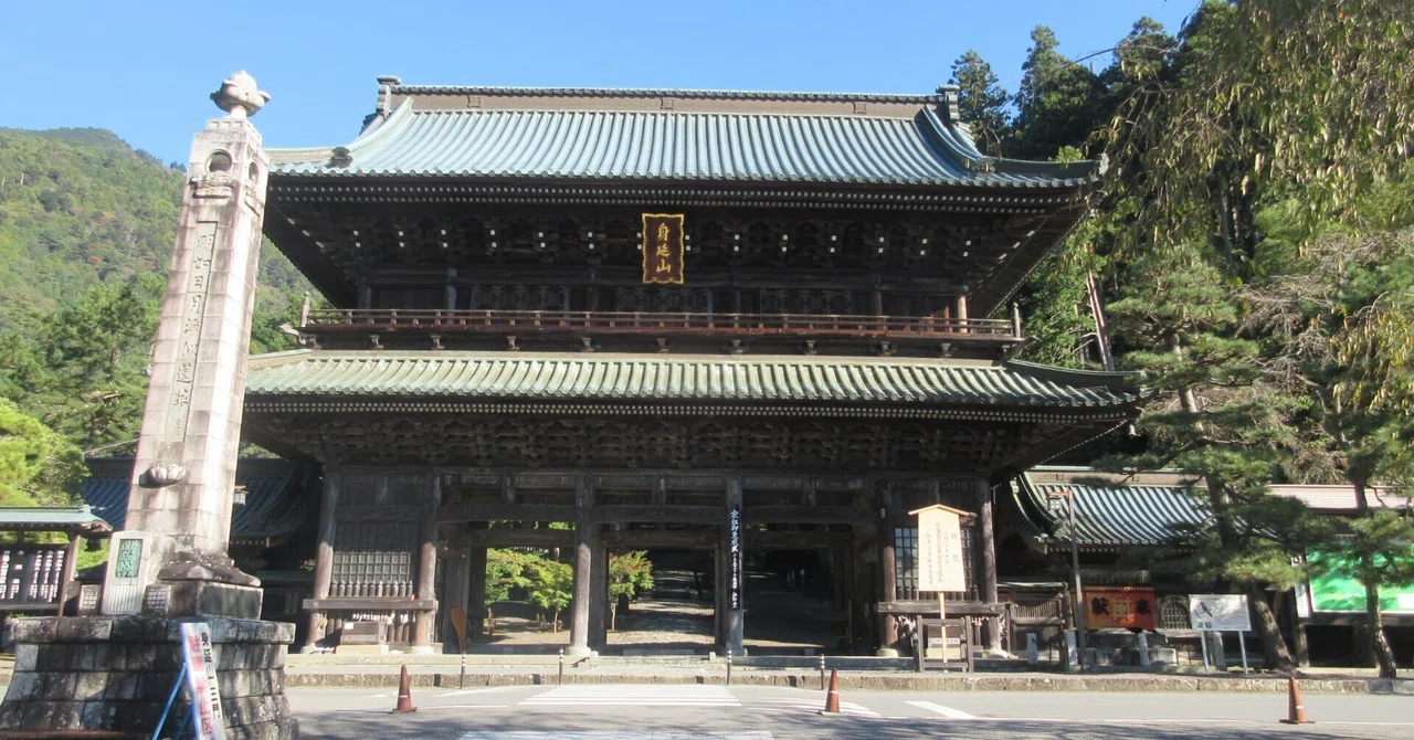日朝聖人　身延山11世　室町時代 覚林坊 眼病守護 日蓮 日蓮宗　久遠寺 当寺院について – 行学院覚林坊 – 山梨県身延山の宿坊・旅館