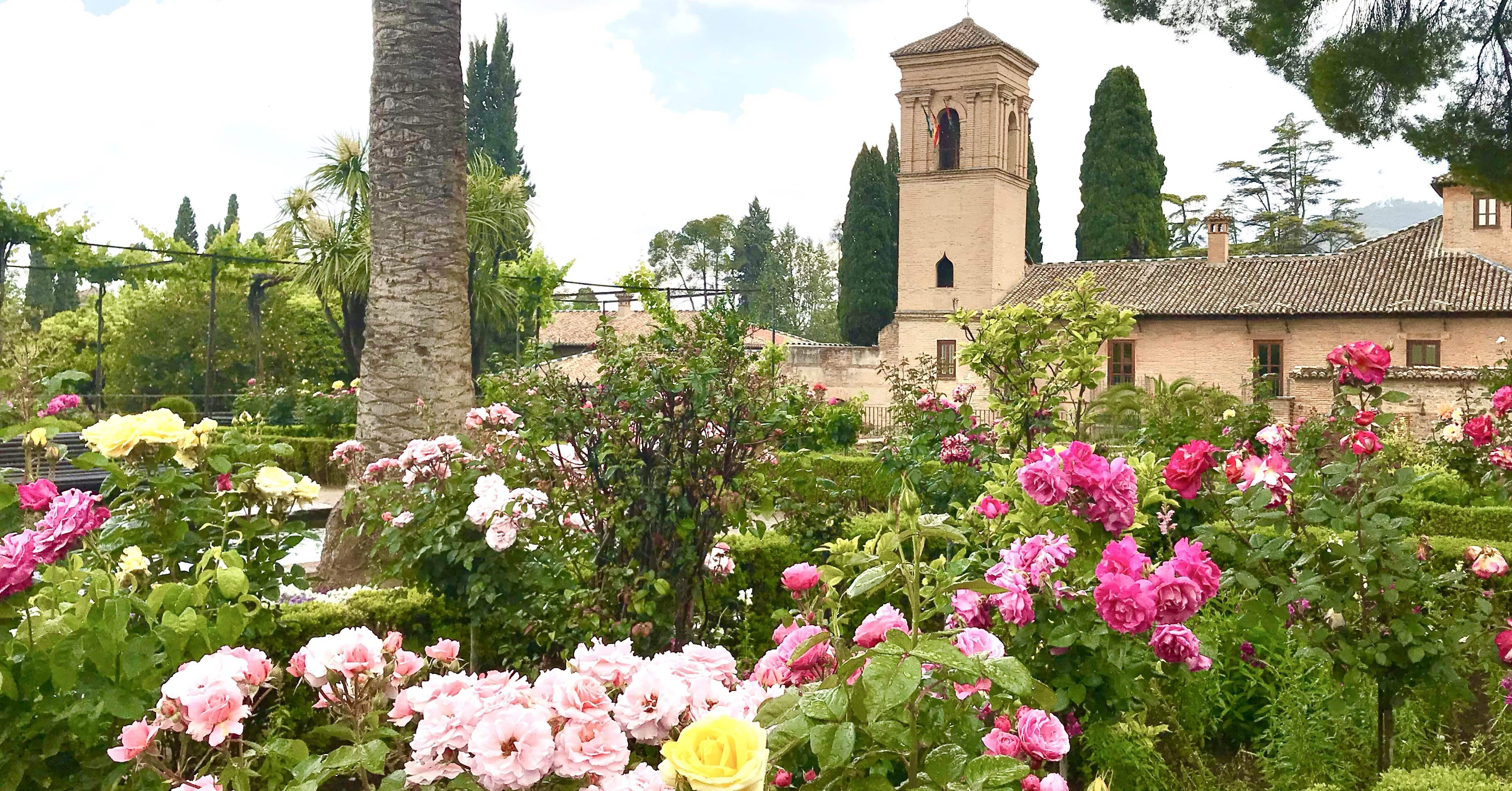薔薇咲き誇る夢のアルハンブラ〜 スペイン🇪🇸 | 40女のヨーロッパ乗り