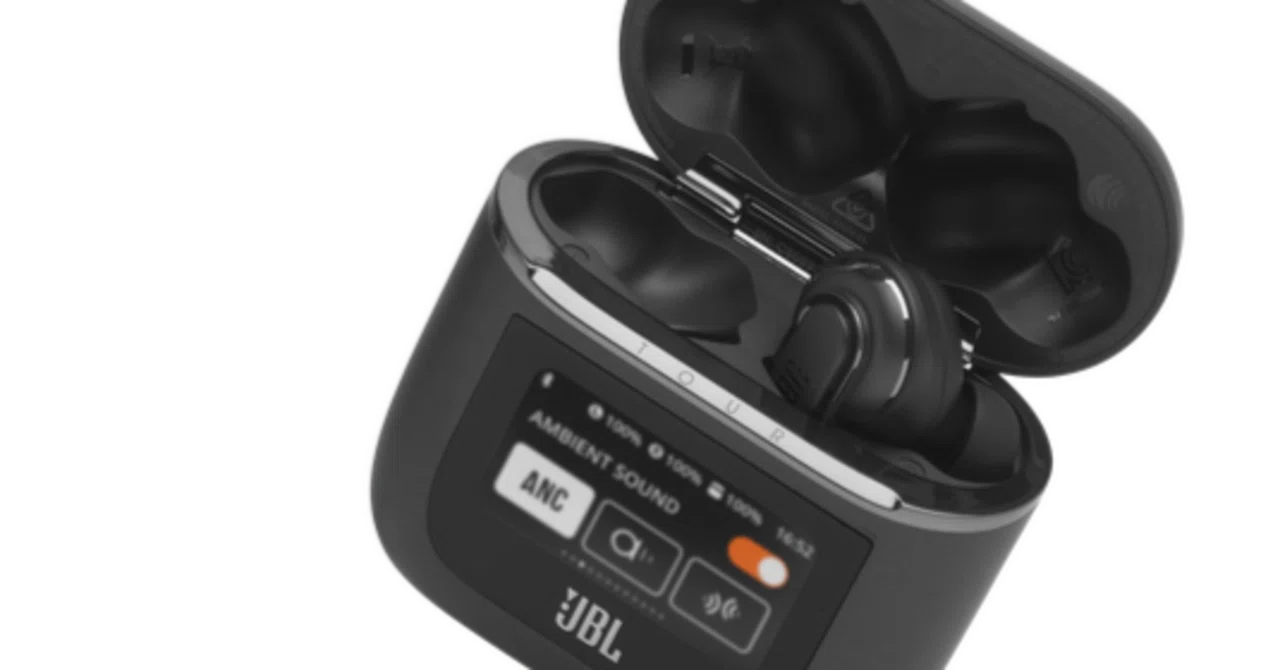 JBL 「TOUR PRO 2」 レビュー｜小さなスクリーンが変えるイヤホン体験