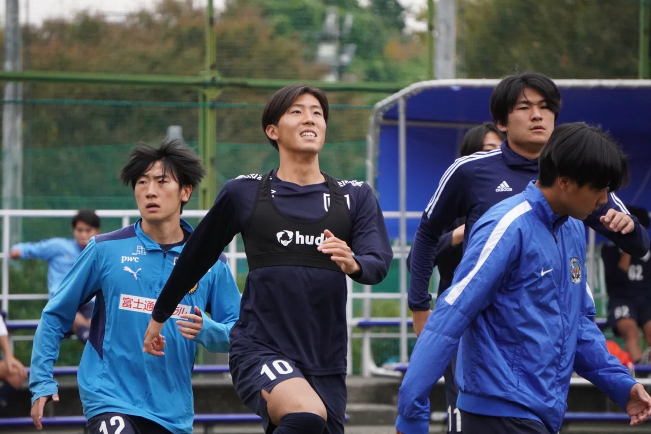 中央大学 練習着 🔴10/31 練習風景 (A)｜中央大学学友会サッカー部[公式]