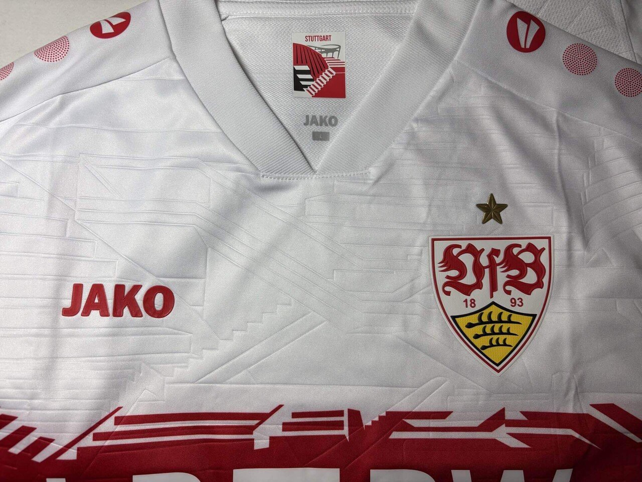 VfBシュトゥットガルト プレミアムボックスを購入しました！ in ドイツ