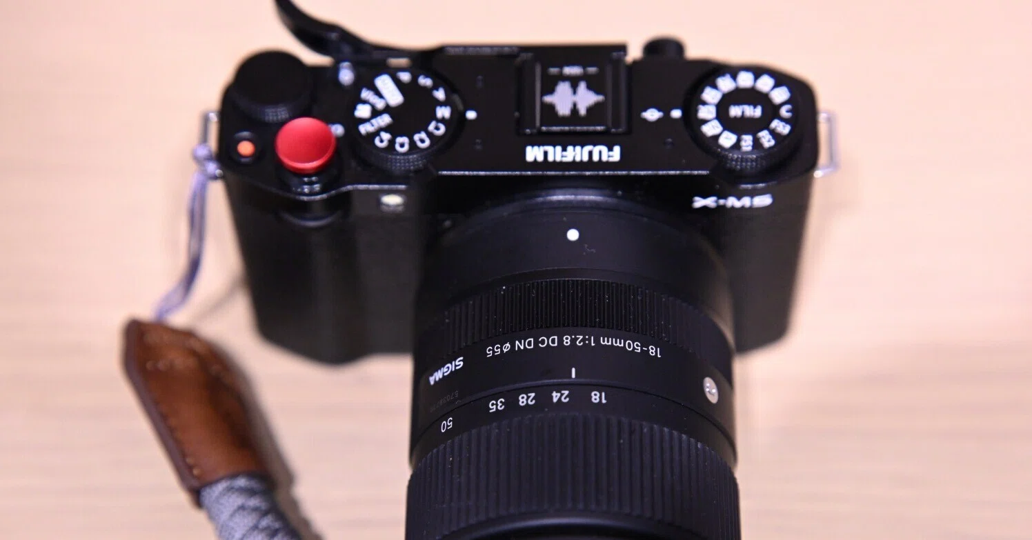 SIGMA C 18-50mm F2.8 DC DN（Xマウント）買っちまった｜ぽん