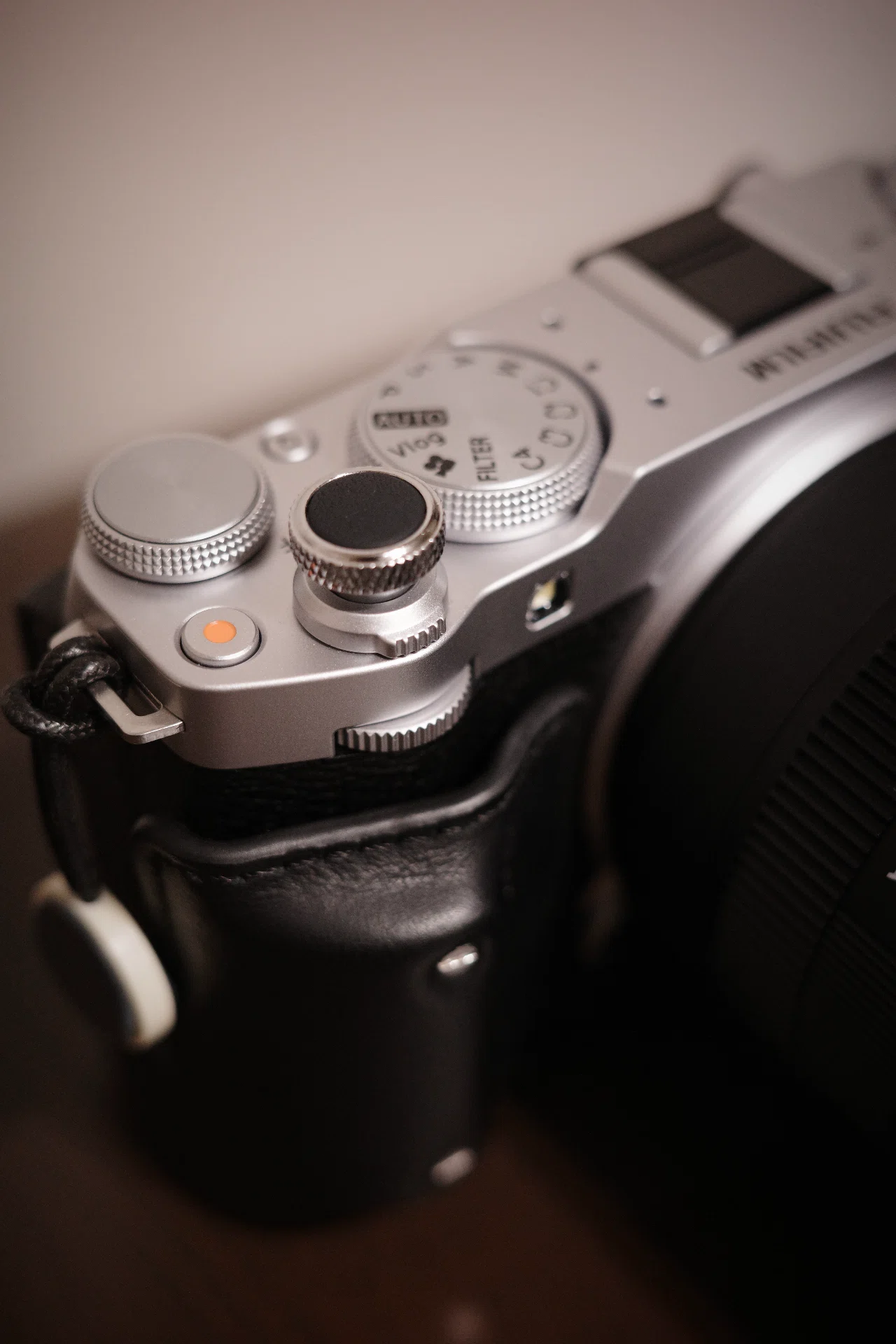 FUJIFILM】X-M5をもっと快適おしゃれに使うために。-SmallRig・JJC 