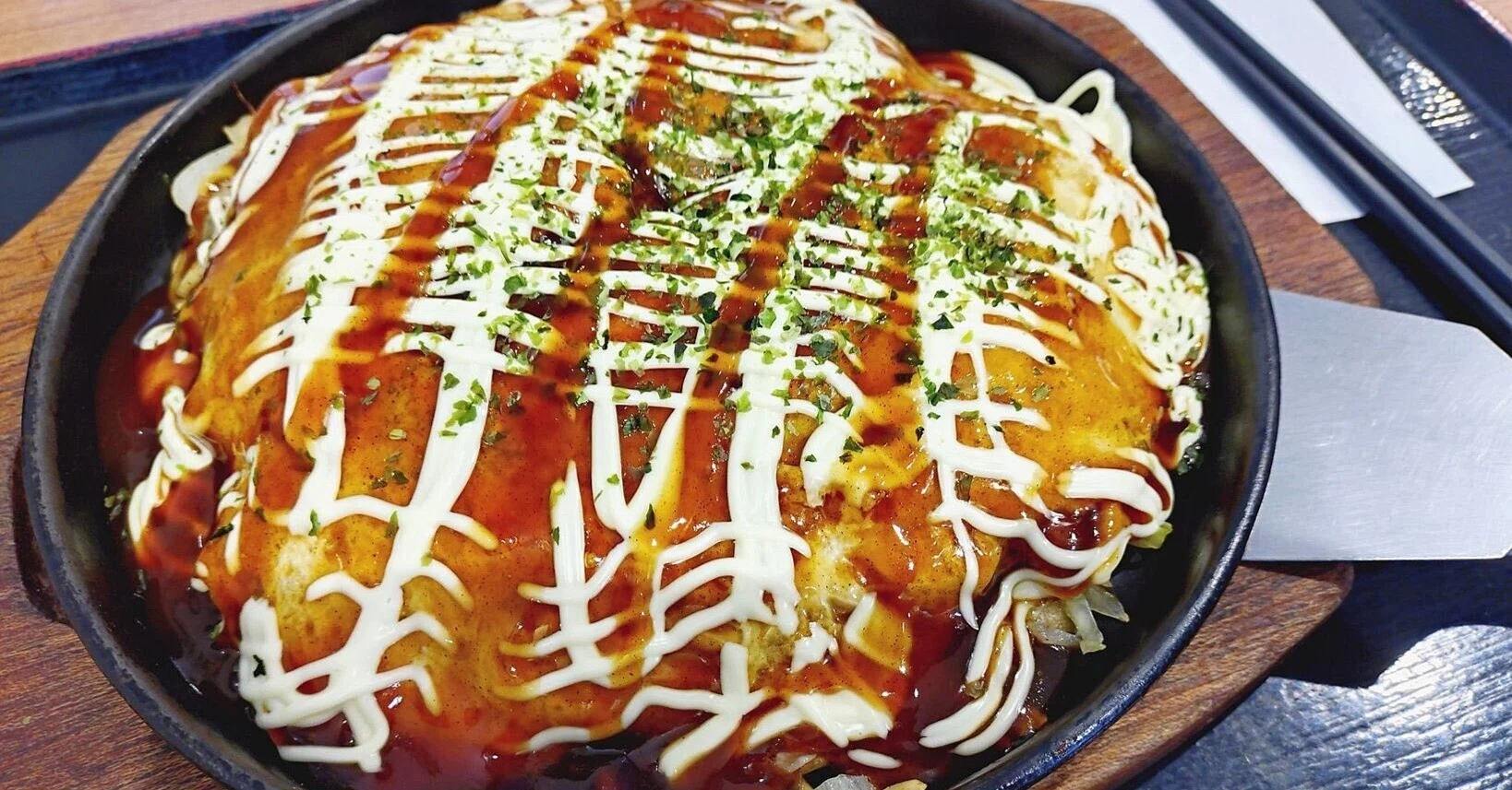 お好み焼きの写真 沼田パーキングエリアの【高速道路で楽しめる本気の広島お好み焼き