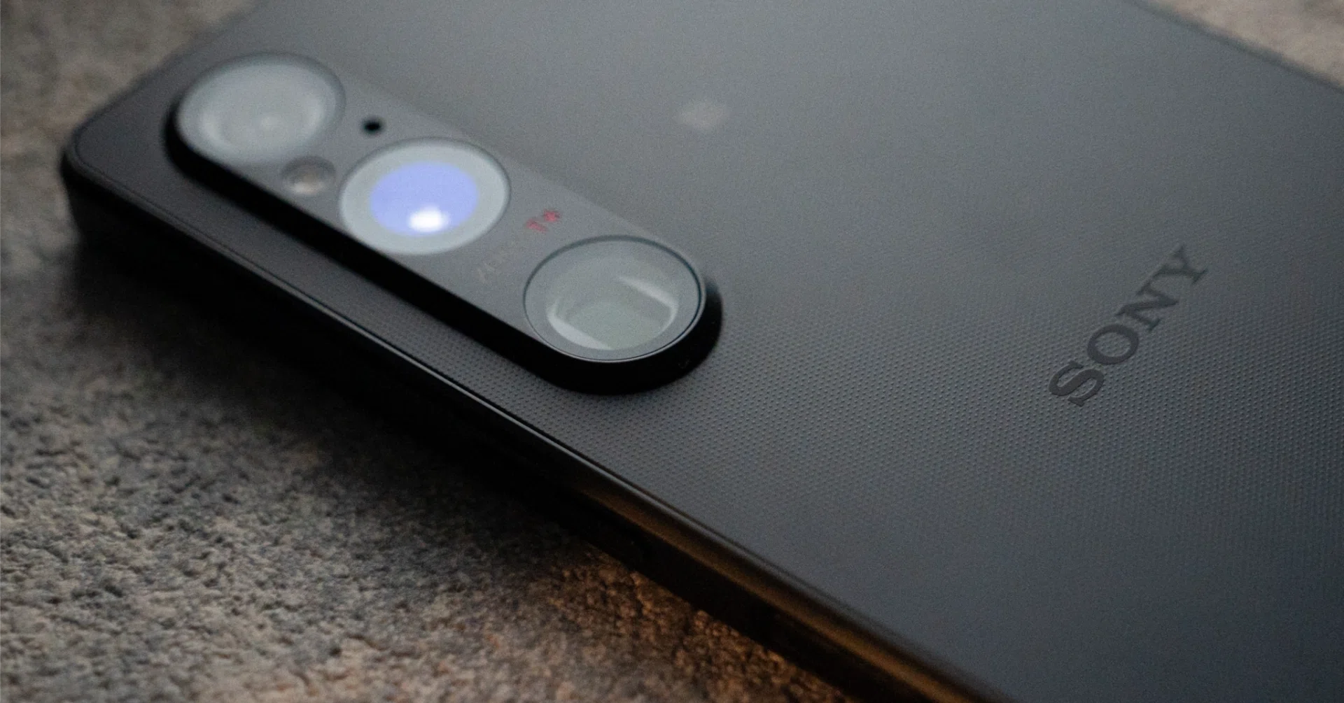 型落ちのXperia 10 VIが安い。買いなのか？(g66jやPOCO M7と比較し 