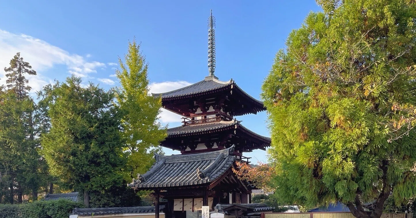 法隆寺の御開帳と、斑鳩三塔 奈良の秋｜美術館とお寺と猫