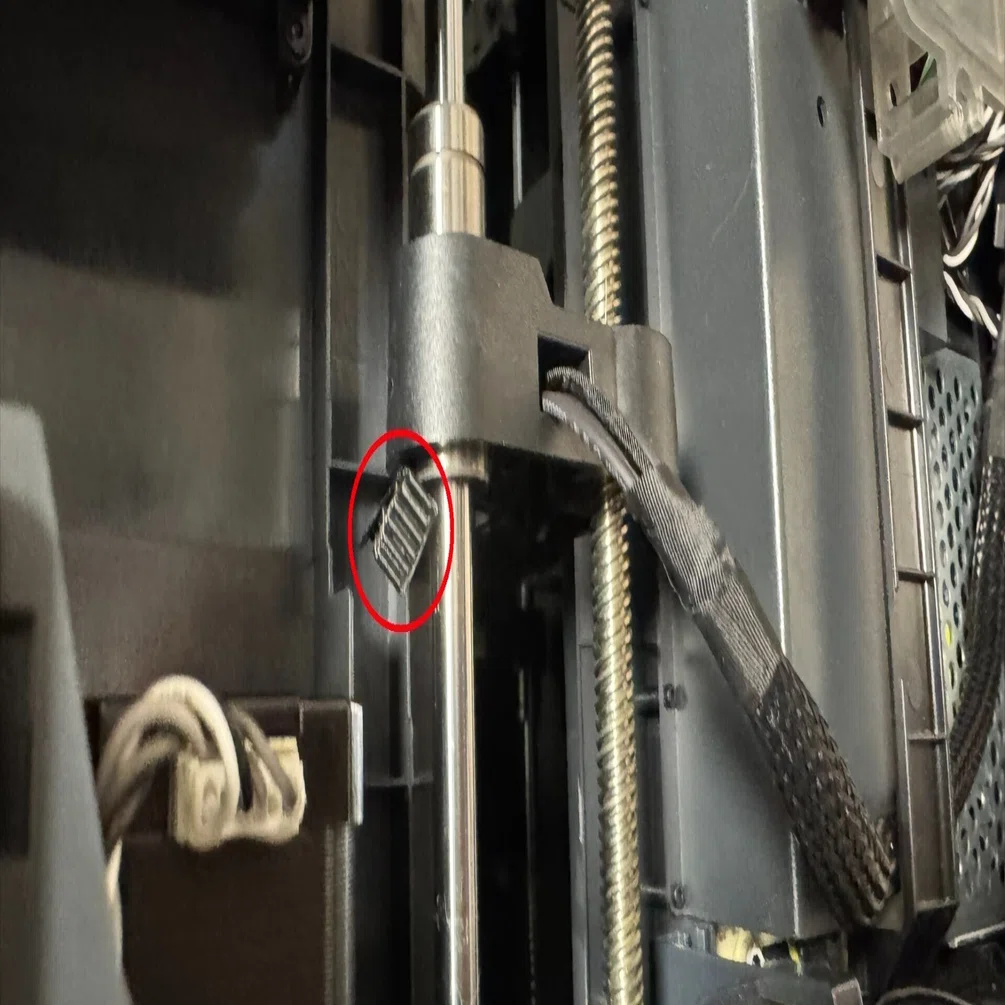 小ネタ】Bambu labは叩けば直る?「Z軸モーターが動作中に固着している