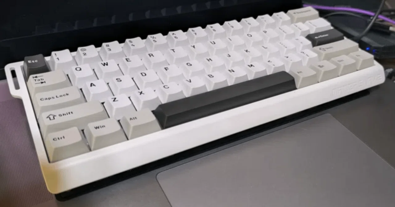 事務作業での使用感は？】MAMBASNAKE X60HEを実機レビュー【Mac】｜重藤 六
