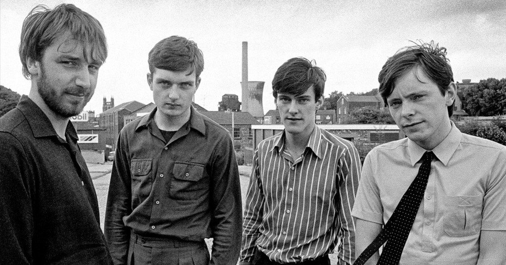 Joy DivisionがNew Orderになる瞬間──闇と光の交点にみる、生き残り