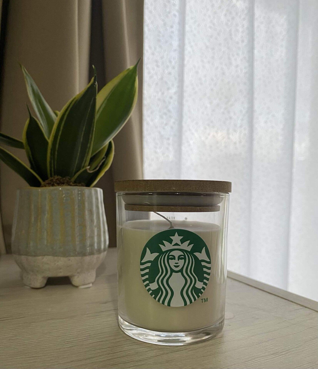 スタバホリデーシーズンの“キャンドル”買ってみた｜Meijia