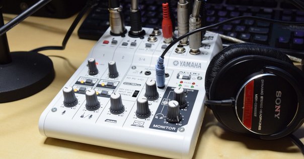 HAYAKUMO「izarai」開発ストーリー 〜音を追求したパッシブ・モニター