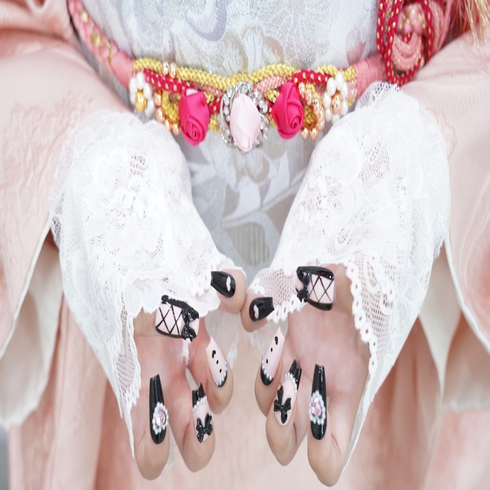 成人式にネイルってするべき？振袖に合うネイルってどんなデザイン
