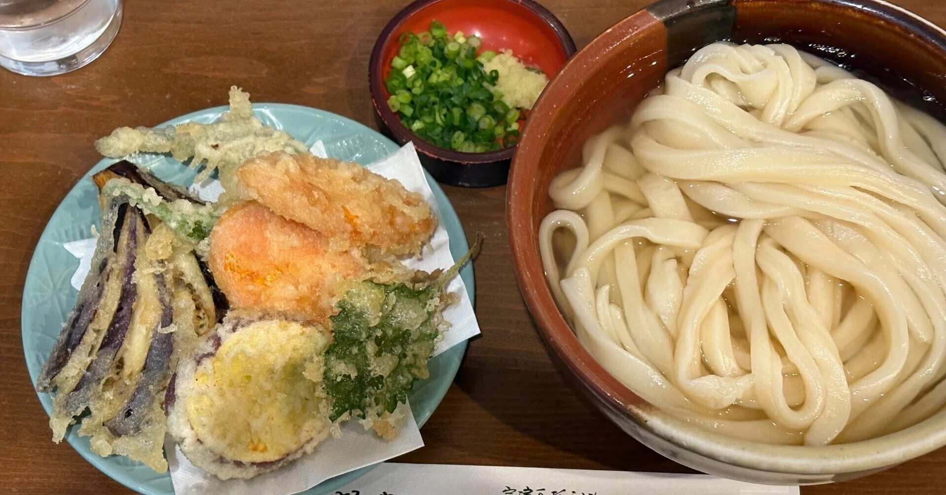 かつて訪れた神泉のお店の数々を確認、そして「やしま」の饂飩と再会