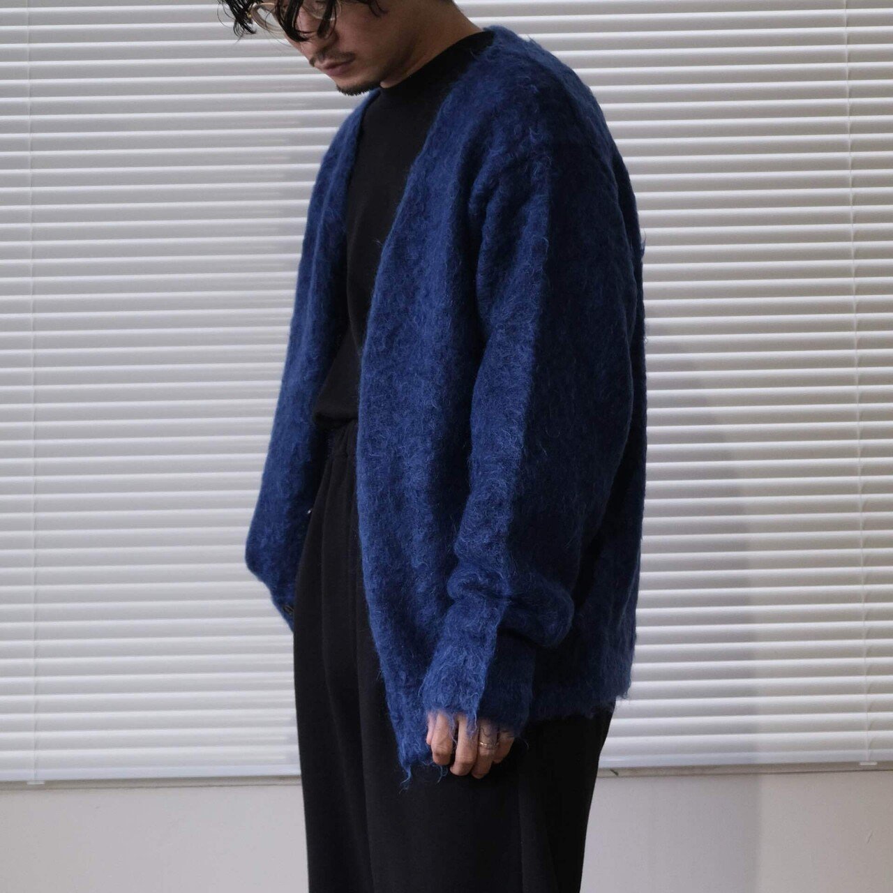 NOTグランジのモヘアカーディガンとずっと探してたなんか良いパンツ｜水岡