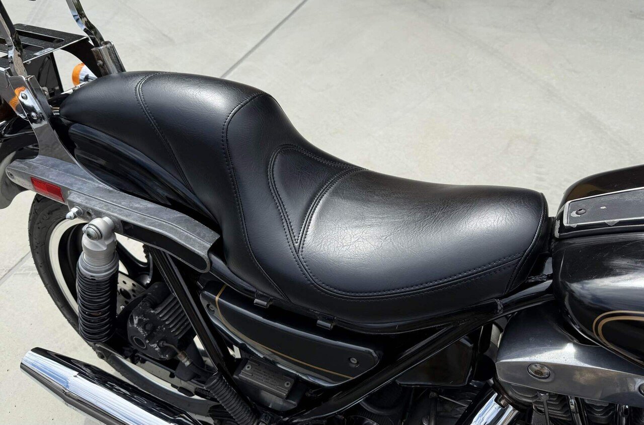 Convenience Leathers FXRオリジナルシート｜NAOSHIYA CUSTOM FACTORY