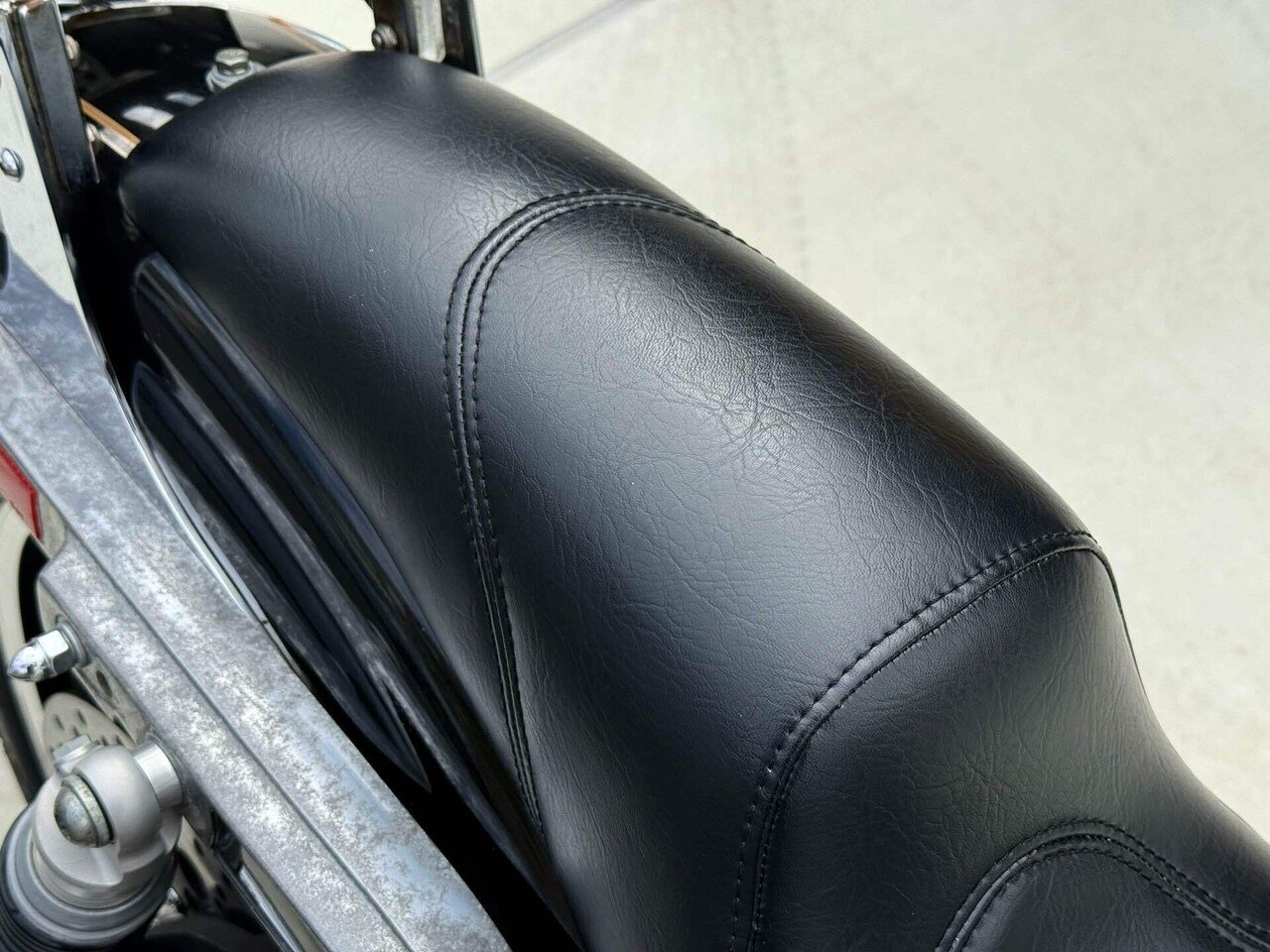 FXR純正シート Convenience Leathers FXRオリジナルシート｜NAOSHIYA CUSTOM FACTORY