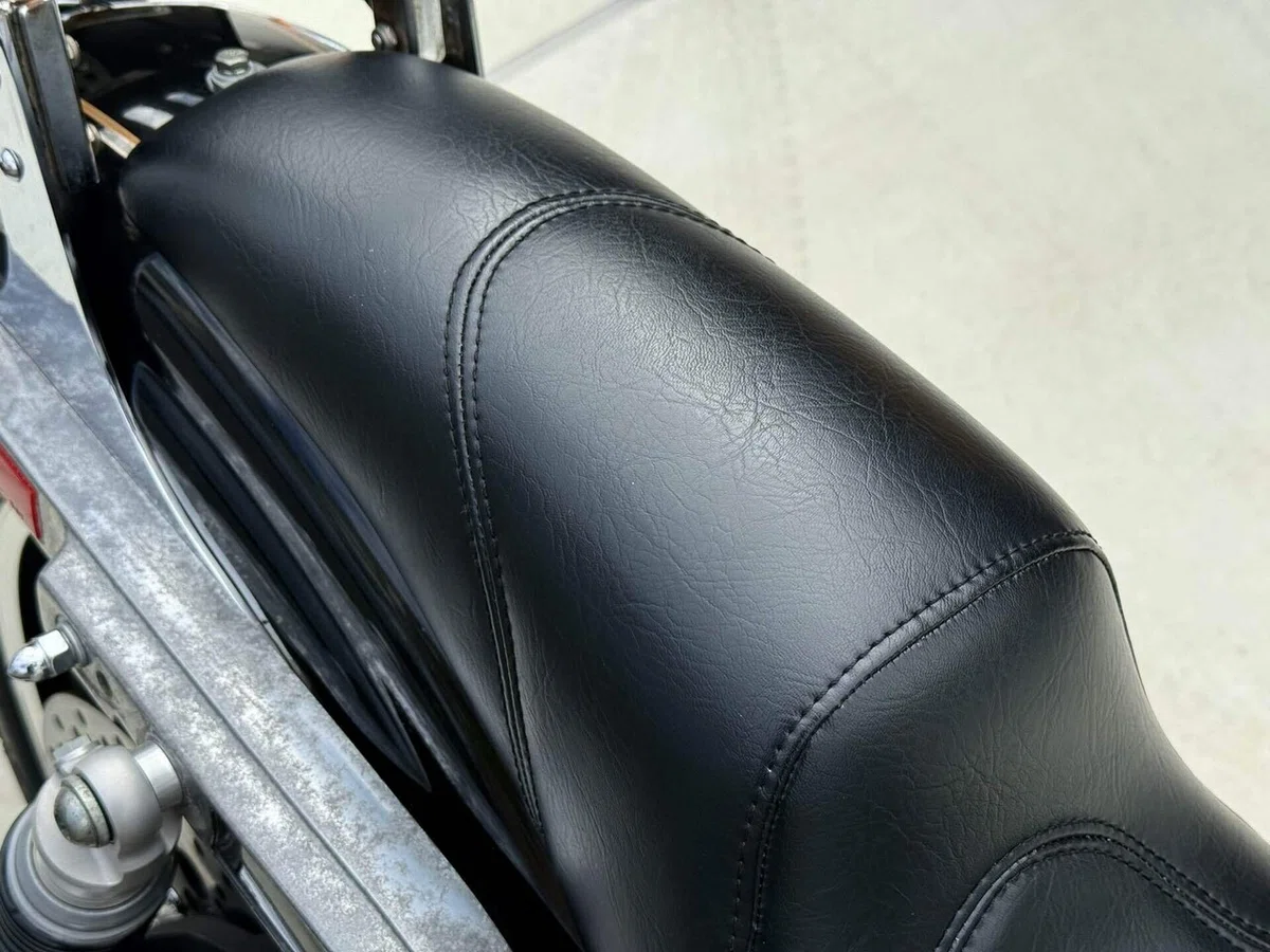 Convenience Leathers FXRオリジナルシート｜NAOSHIYA CUSTOM FACTORY