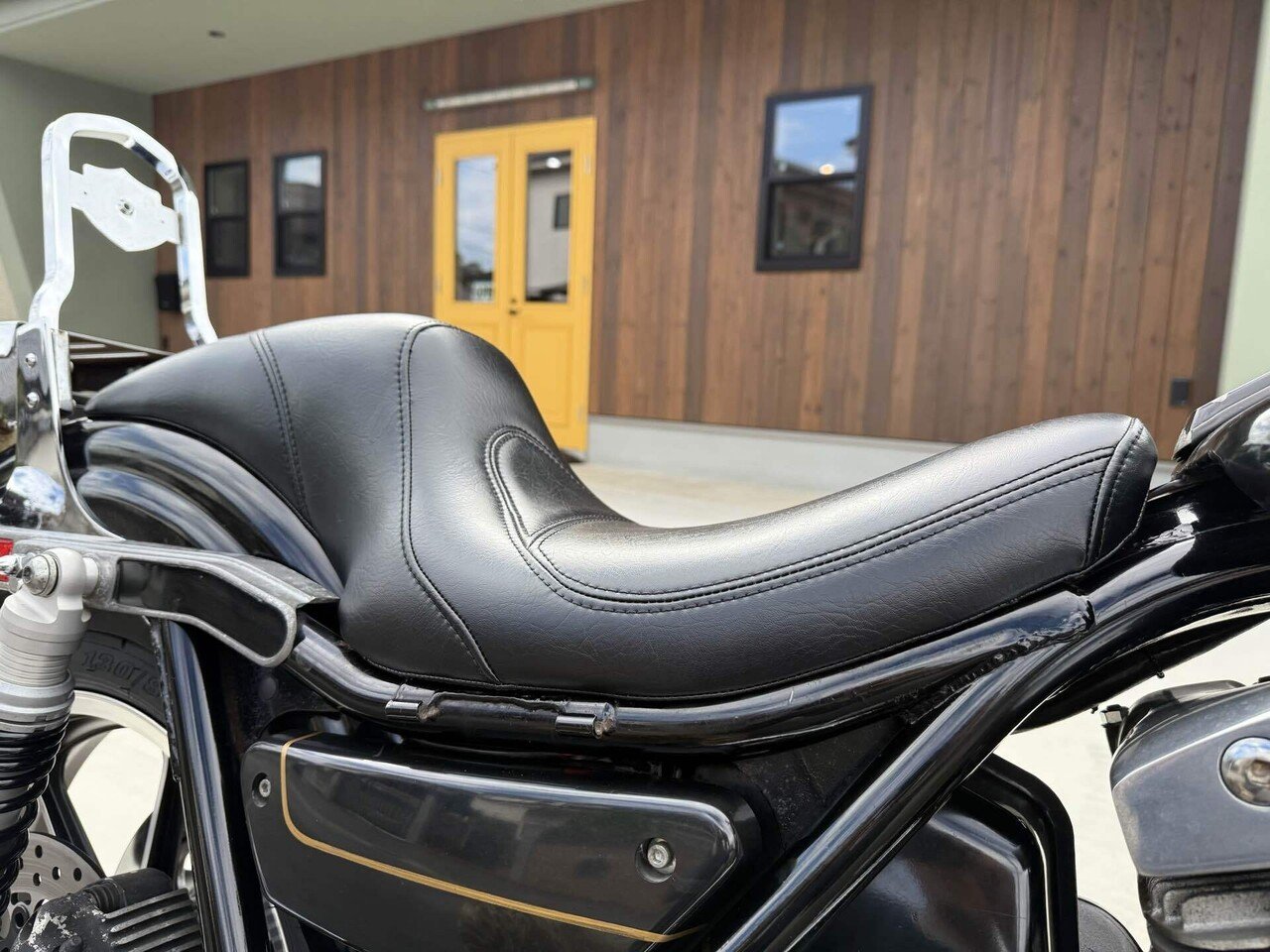 Convenience Leathers FXRオリジナルシート｜NAOSHIYA CUSTOM FACTORY