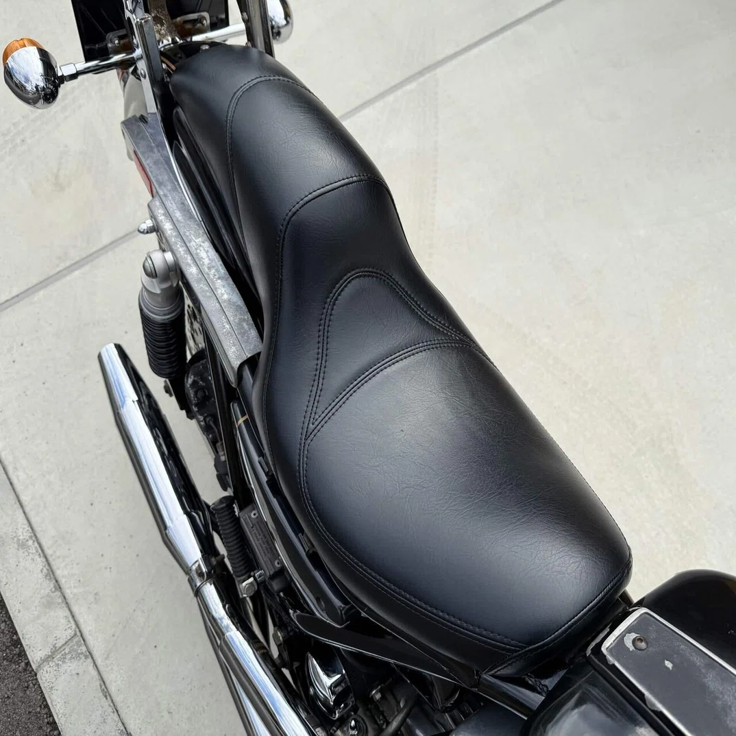 Convenience Leathers FXRオリジナルシート｜NAOSHIYA CUSTOM FACTORY
