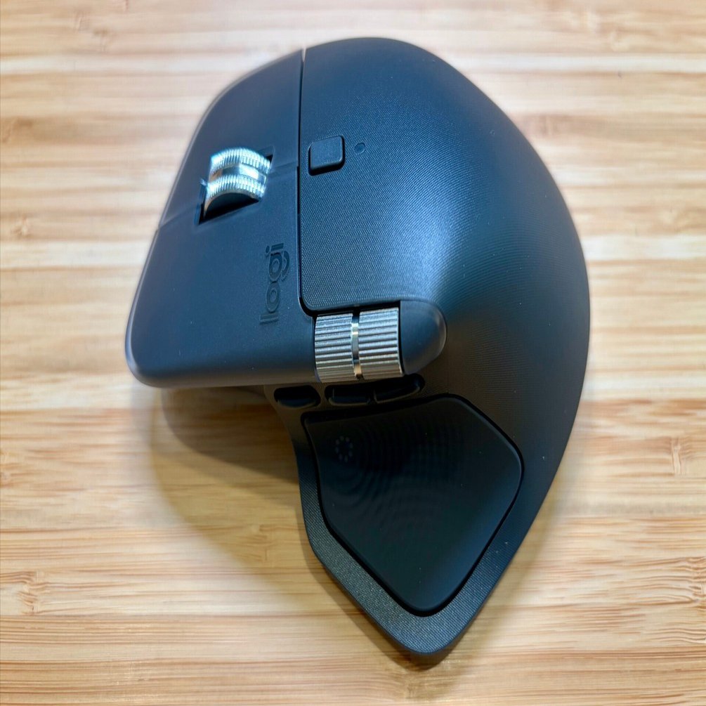 ロジクール MX MASTER 4を買うべき？3との違いを実機で比較｜重さ・音