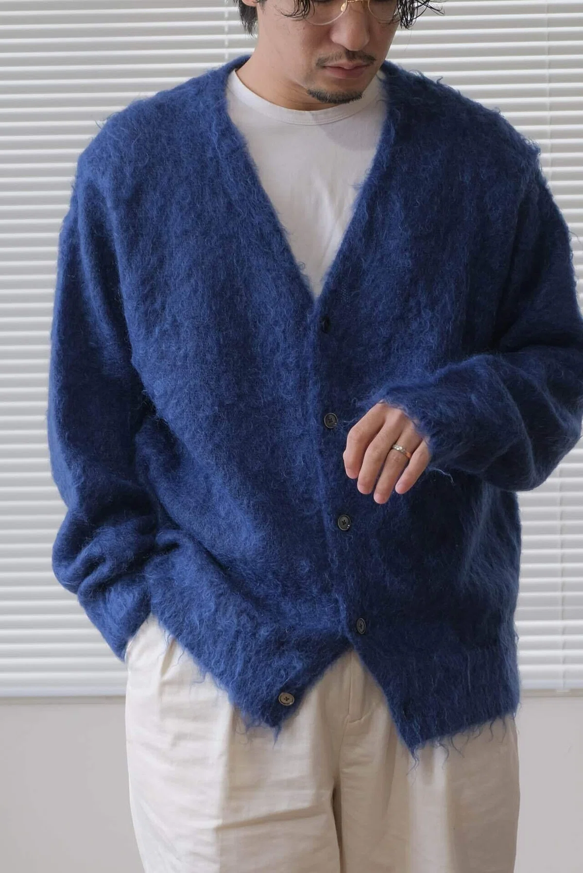 NOTグランジのモヘアカーディガンとずっと探してたなんか良いパンツ｜水岡