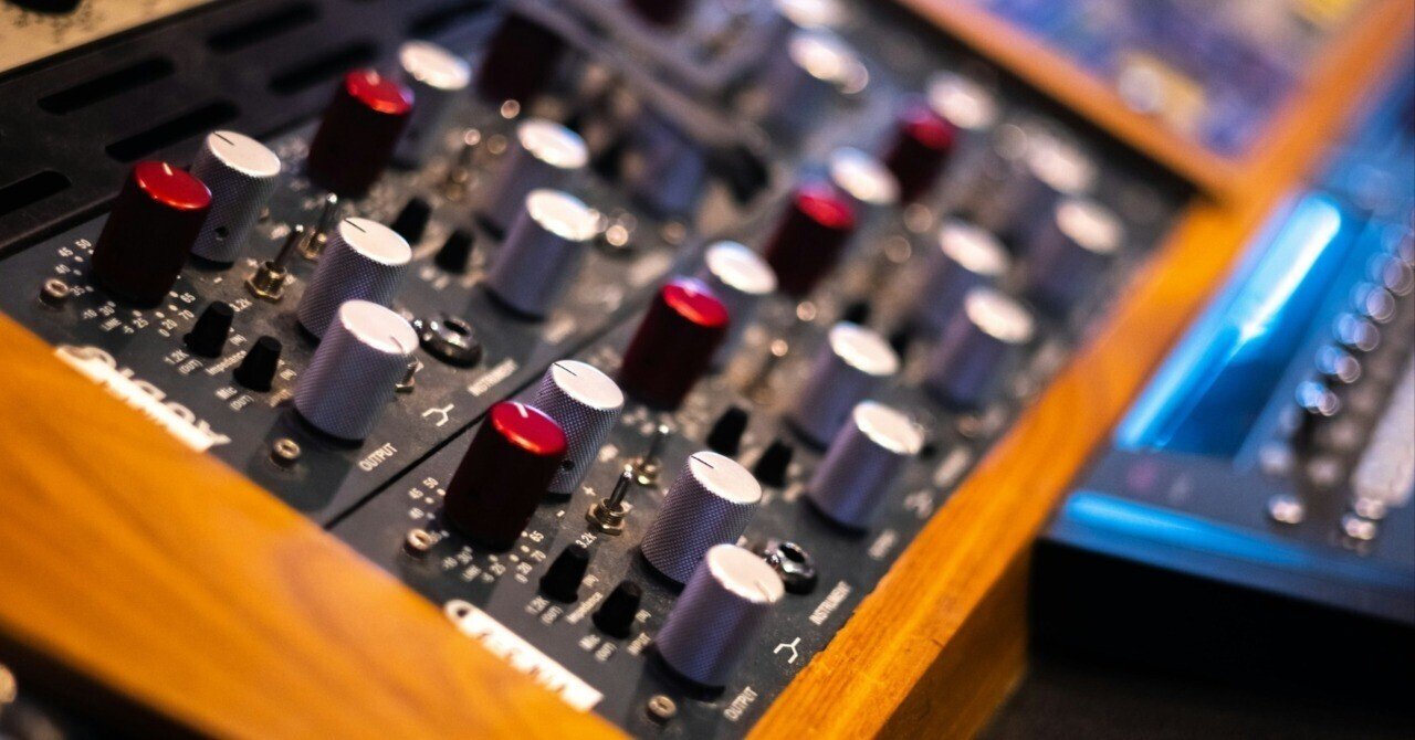 現代のDTM環境における「ラック」システム：メリット・デメリットから