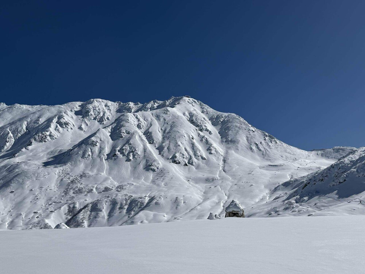 現地より速報】立山 雪面取材 2025年11月4日｜佐藤敦俊_白馬村 Monster