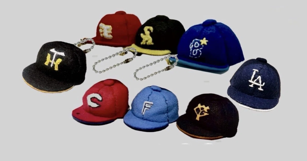 フェルト 野球帽子マスコット ハンドメイド ⚾️野球帽子型フェルトマスコット｜note_minnie