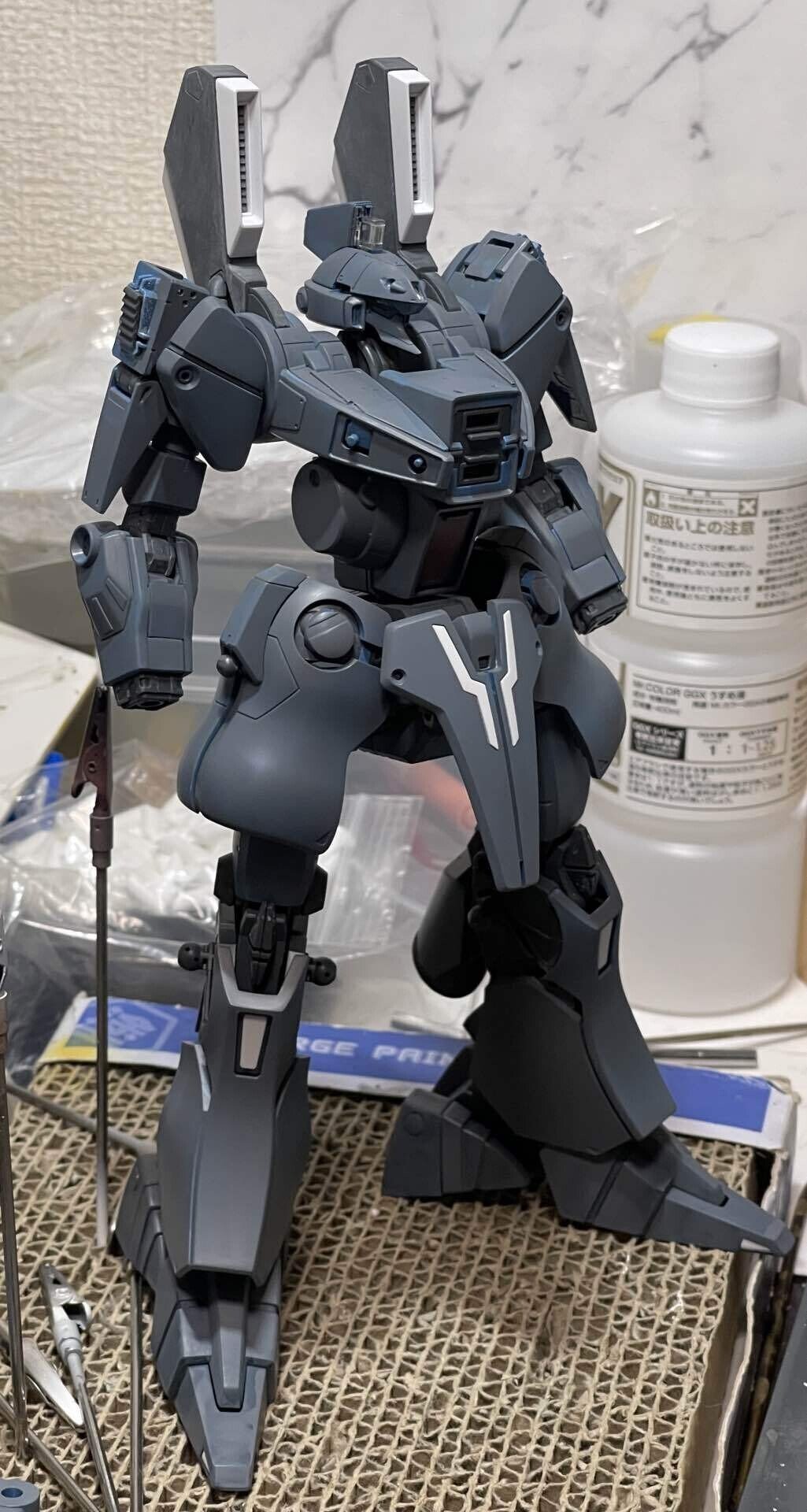 10年以上ぶりにマスターグレードのガンプラを筆塗りしてみるか