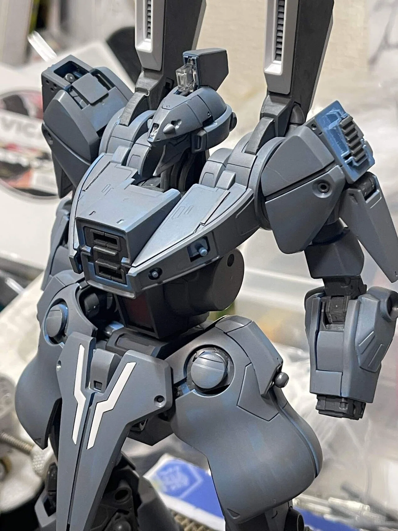 10年以上ぶりにマスターグレードのガンプラを筆塗りしてみるか