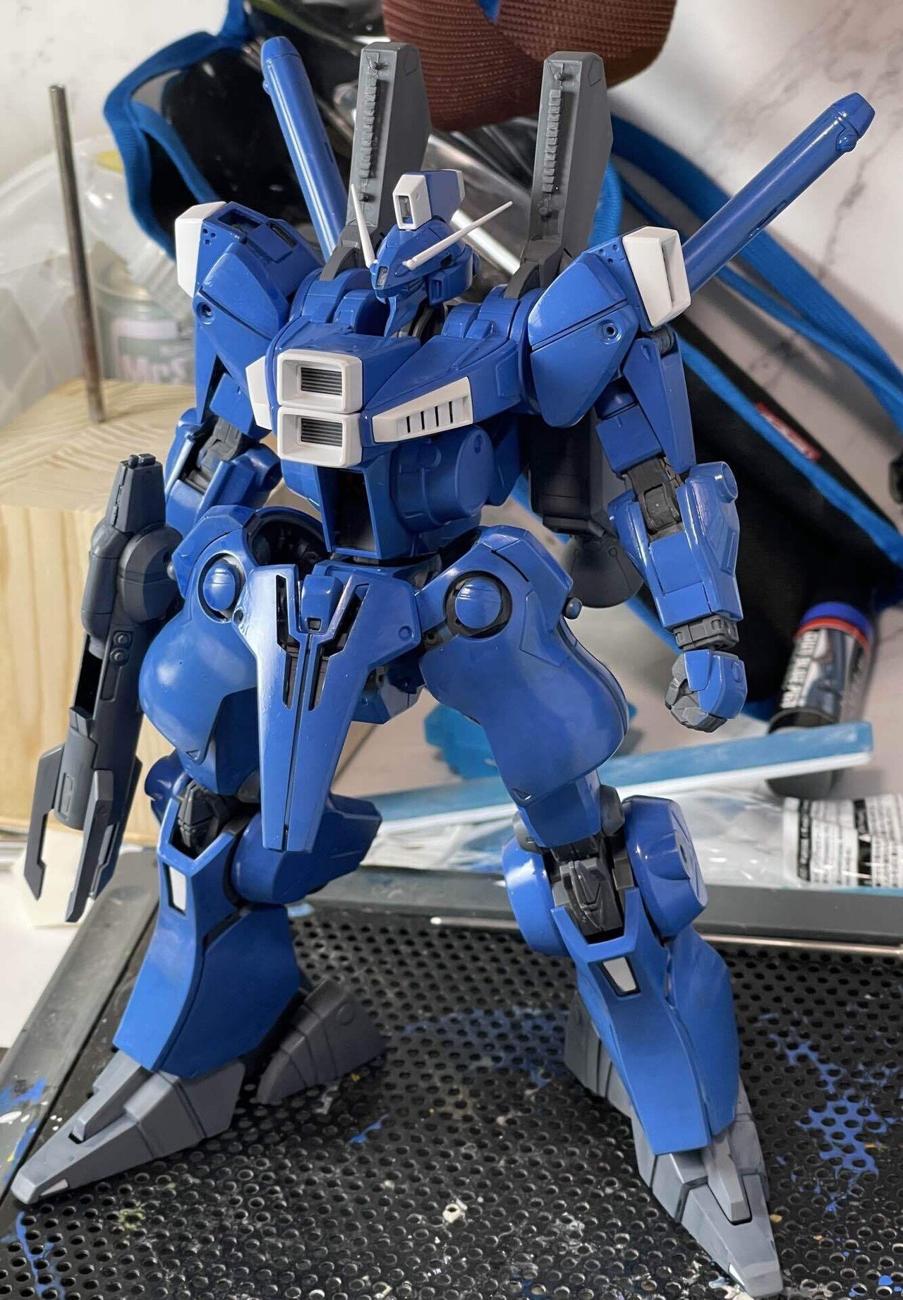 10年以上ぶりにマスターグレードのガンプラを筆塗りしてみるか