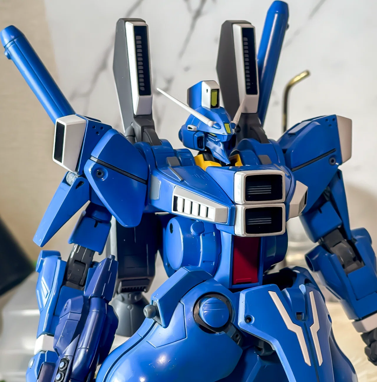 10年以上ぶりにマスターグレードのガンプラを筆塗りしてみるか