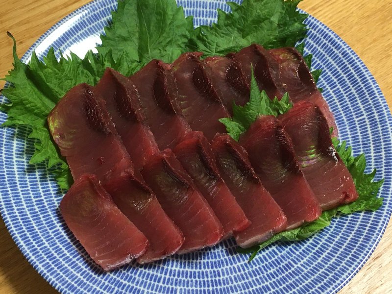 コロナの影響でスーパーで買うカツオの刺身が美味すぎる すずきまこと Note コロナの影響でスーパーで買うカツオの刺身が美味すぎる すずきまこと Note