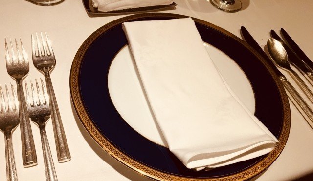 これだけは知っておきたい コース料理のテーブルマナー基本５選 ゆうや Note