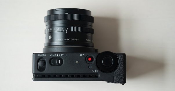 レビュー】BF's Best Friend. SIGMA 45mm F2.8 DG | ContemporaryをBF