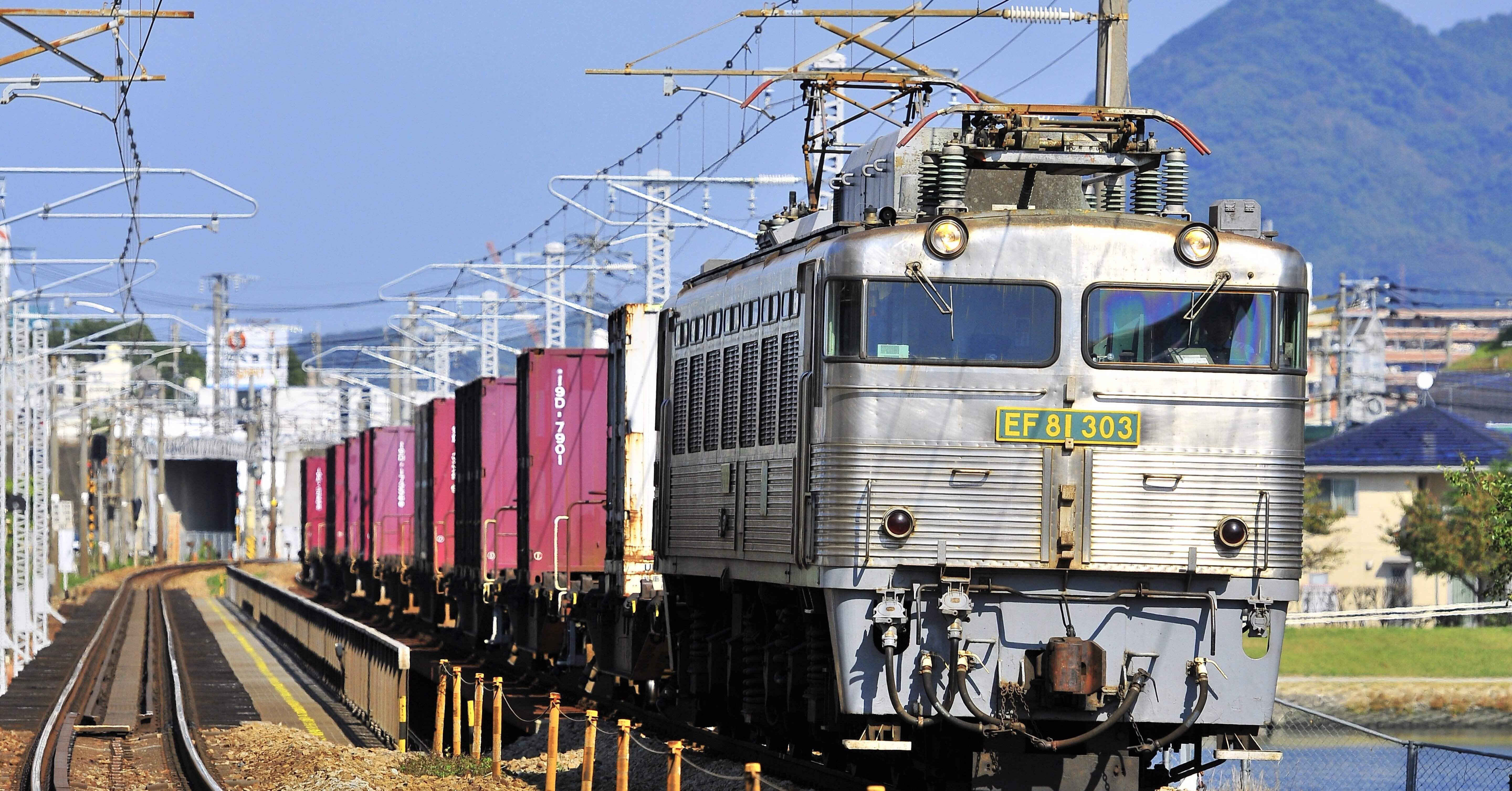 鹿児島本線を駆け抜ける過去と現在｜ぶるーぱーる