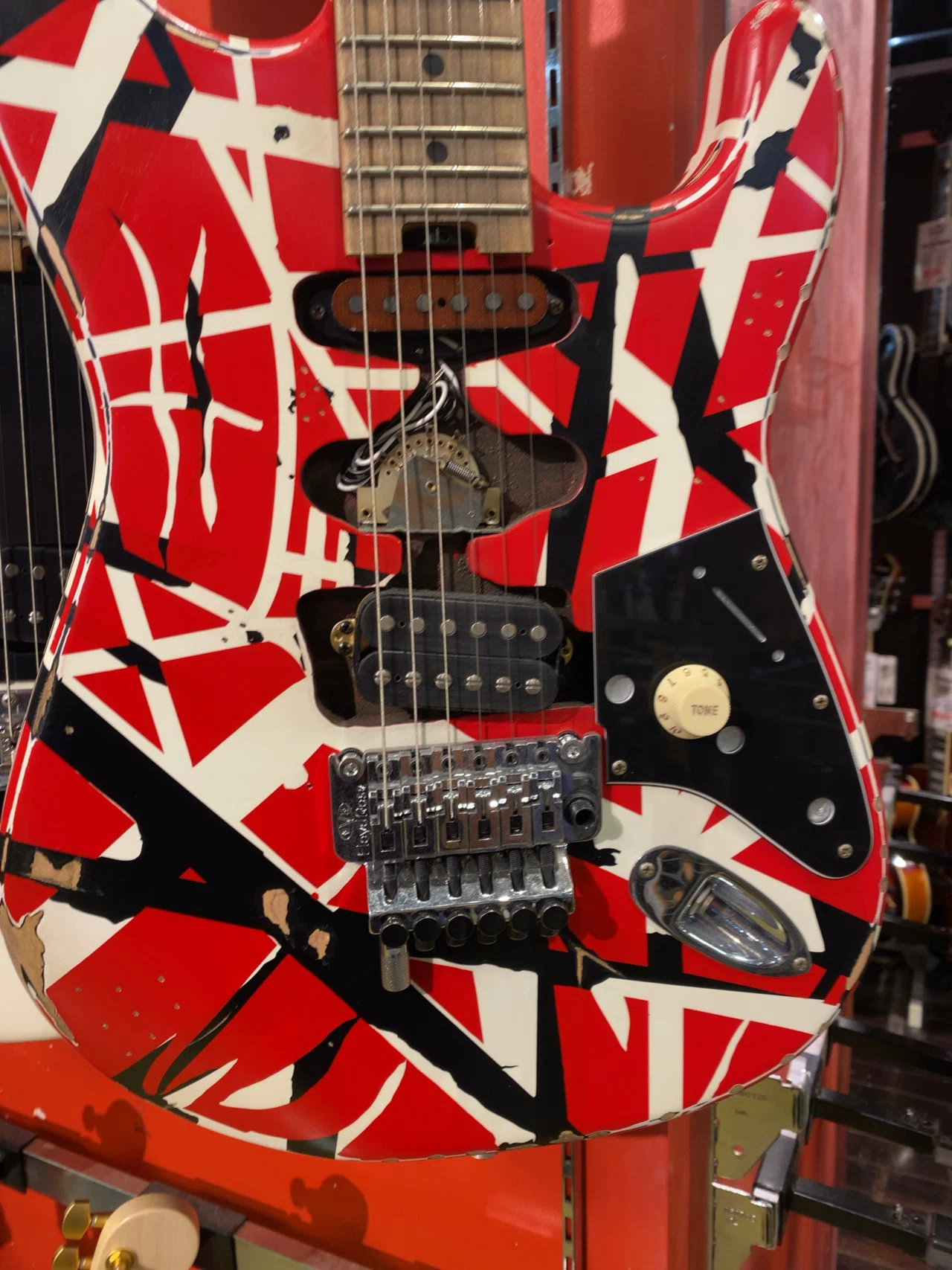 動作確認済み！EVH風ギター 魔改造PRS,EVH】20代ギターキッズによる機材紹介ブログ【前編】｜Syel