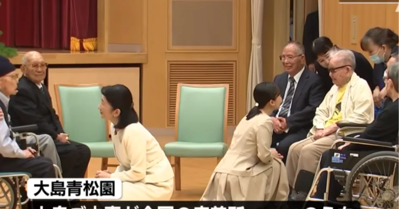きしょい彼女の、、清楚なお勤め。｜車窓さん。