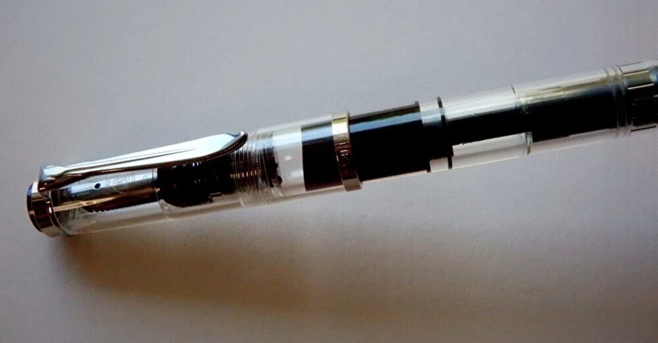 Pelikan Classic m205 demonstrator｜るありも