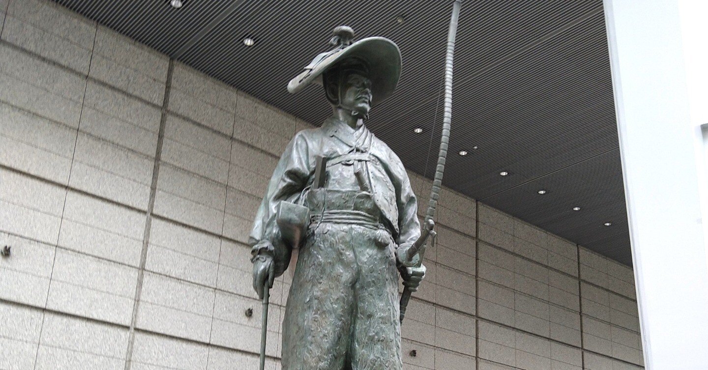 東京国際フォーラム 「太田道灌像」、江戸の礎を築いたもう1人「徳川