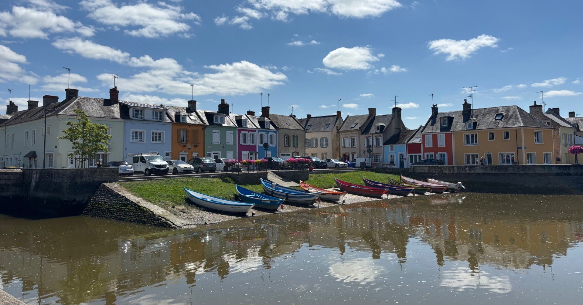 Day 129 ユタビーチ、そして教会の屋根に吊るされる兵士がいる町とは