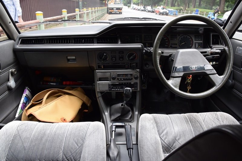 スバル レオーネ ツーリングワゴン 1 8 4wd 19年型 32年16万4000km 金子浩久書店 Note