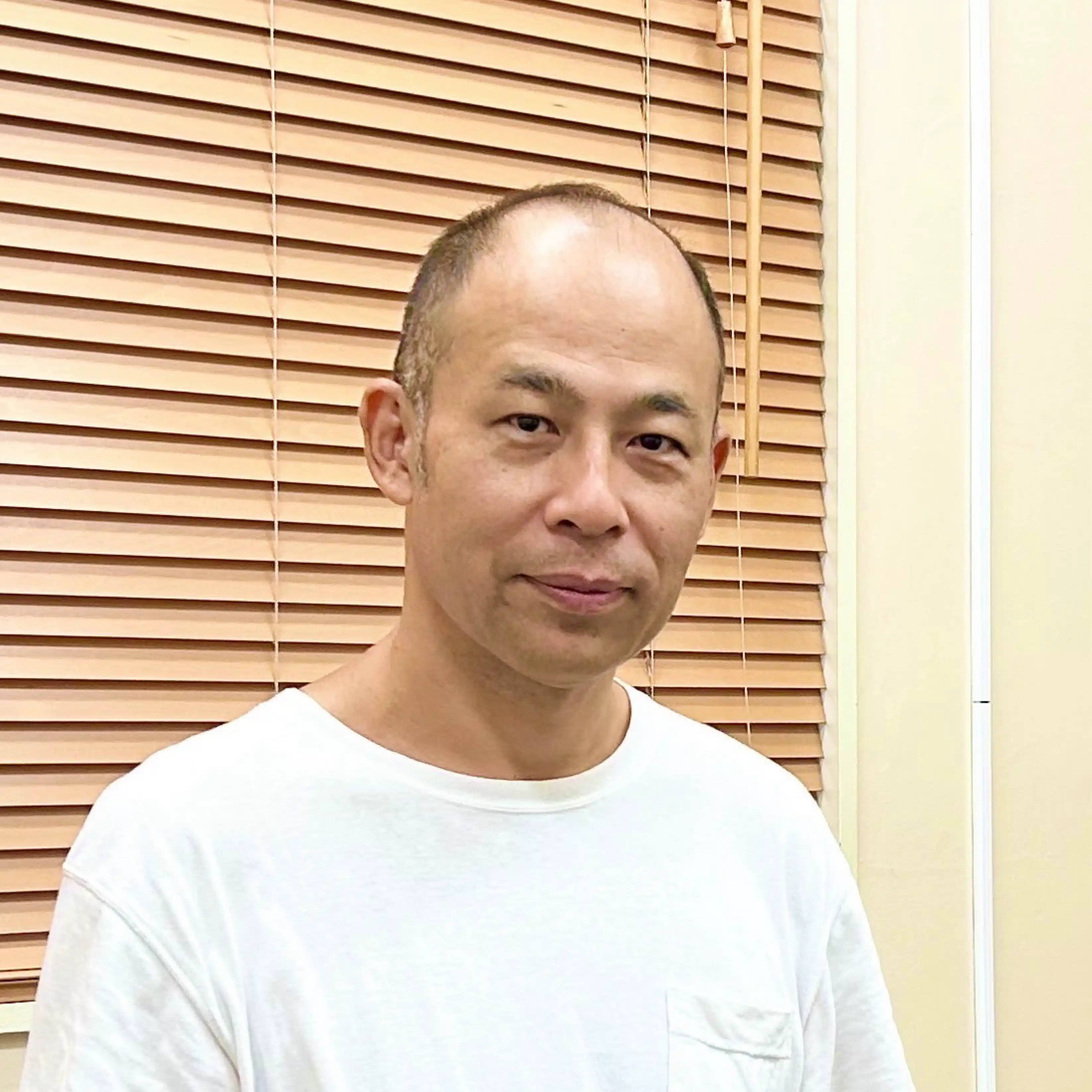 日比アキトモ