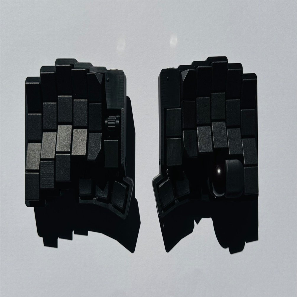 毎日10時間以上PC作業をするハードワーカーほど、“分割型トラック